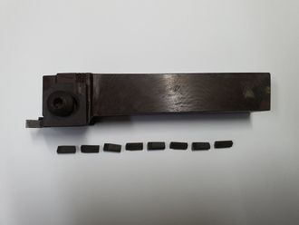 Резец токарный по металлу 25 мм канавочный 5 мм в комплекте с пластинами 10 шт ВК8