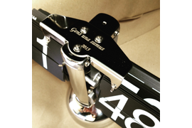 Гравировка на латыне на часах