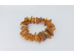 Браслет из необработанного янтаря на резинке