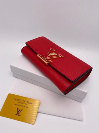 Кошелёк Louis Vuitton Capucines Красный