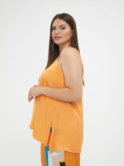 Топ на брителях в разных цветах