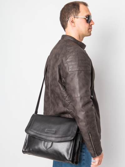 Кожаная сумка через плечо Albano black (арт. 5006-01)