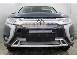 Защита радиатора Mitsubishi Outlander III 2018- (3 части) chrome с парктроником PREMIUM