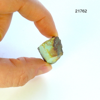 Бирюза натуральная (горбушка) Казахстан арт.21762: 4,9г - 15*14*13мм