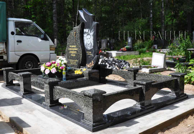 Оригинальный памятник 23