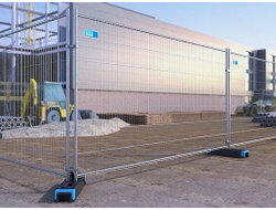 Ограждение при производстве работ. Купить от производителя. Монтаж забора под ключ | ГОРЗАБОР