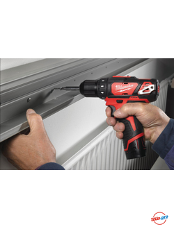 Аккумуляторная дрель-шуруповерт Milwaukee M12 BDD-202C 4933441915