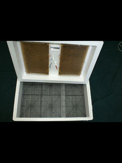 Механический инкубатор ИБ3НБ на 104/150 яйца с терморегуляторами 220 В и 12 В (без электропривода) / вариант 2