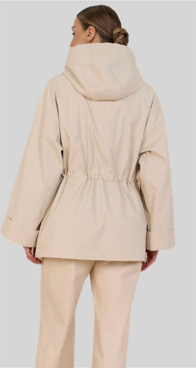 Куртка-парка с водоотталкивающим эффектом в молочном цвете