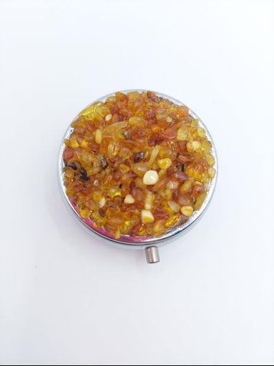 Таблетница с янтарем