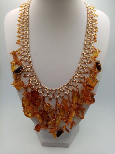 Колье из Чешского бисера и натурального янтаря