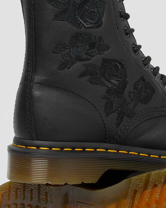 Dr martens black & red 1460 vonda boots 2025