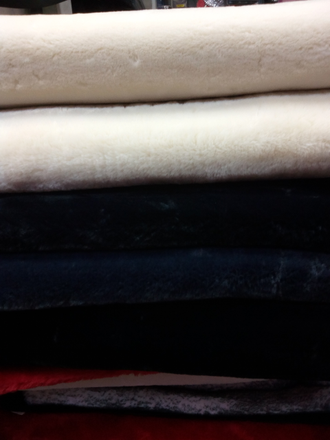 Накидки СЕРЫЕ искусственный мех "М" 2 шт. 130х55 см.