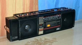 УКВ магнитола  Вега 238-С2 черная
