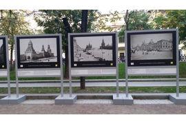 Выставка фотографий на Тверском бульваре ко Дню города Москва