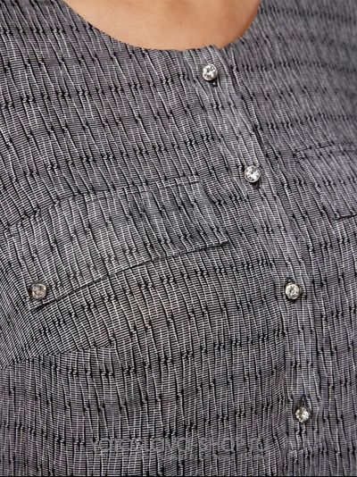 Шифоновое платье серого цвета