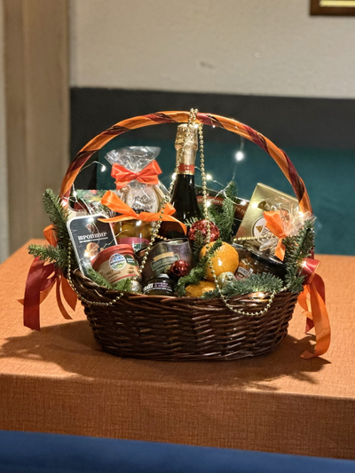 Корзина новогодняя «Огненная лошадь»