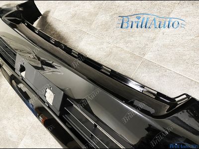 Передний бампер Toyota Land Cruiser 200 12-15 черный (202)