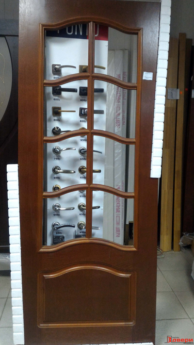 Мальва красное дерево