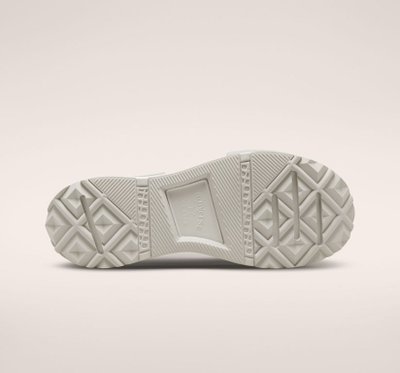 Фото подошвы розовых кед на платформе Converse Run Star A00873C