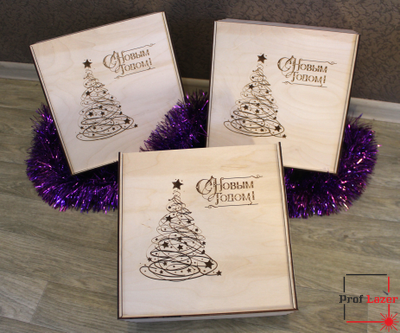 Деревянная упаковка для новогодних подарков