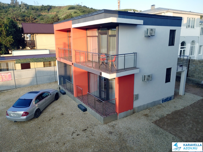 Гостевой дом "414"-  Номер с балконом и частичным видом на море (первая линия)