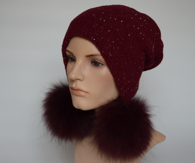 bordovaya-shapka-kapor-zhenskaya-s-pomponami-vizio-italiya-6418