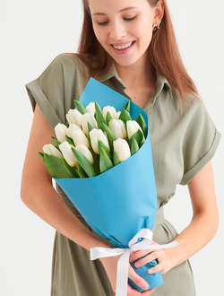 Букет из 15 тюльпанов (цвет на выбор)