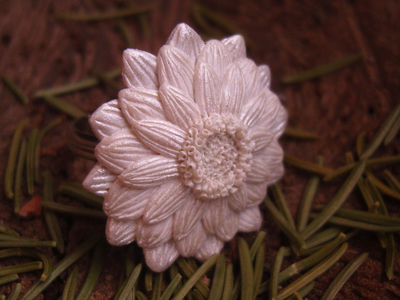 Перламутровое кольцо "Рассветный Цветок"