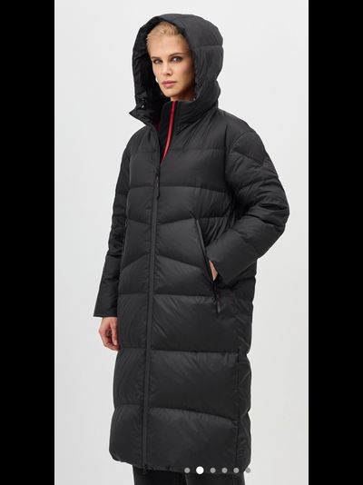 Длинный пуховик с капюшоном