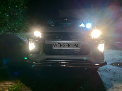 Защита переднего бампера двойная 76+60 мм, нерж. сталь, на Mitsubishi L200 2019+ от AvengerUral.ru