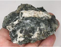 Актинолит, Россия, Северный Кавказ, КЧР, река Большой Блыб (75*70*36 мм, 164 г) №29631