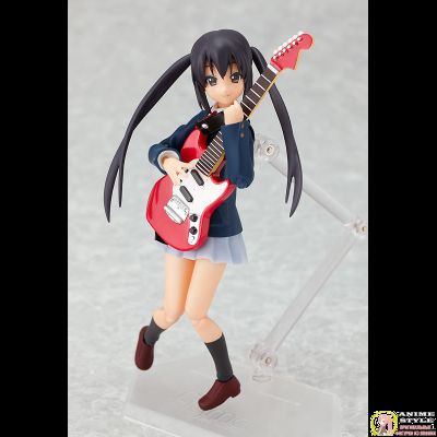Фигурка фигма Адзуса Накано (figma Nakano Azusa School Uniform Ver.)