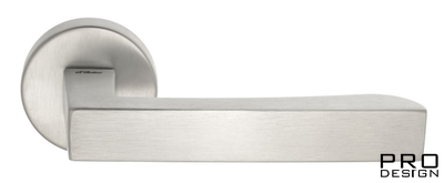 Дверная ручка на круглом основании Fratelli Cattini "HAMMER" 7-CS матовый хром