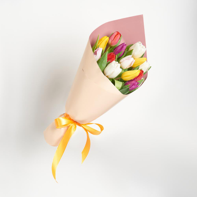 Букет 15 тюльпанов микс