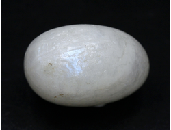 Лунный камень, Адуляр, галтовка, Индия (26*22*15 мм, 12,9 г) №26658