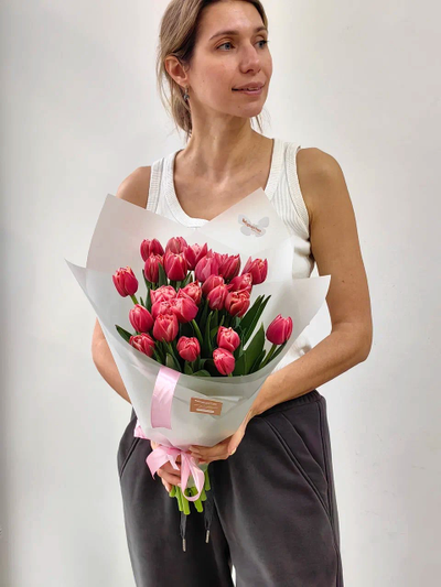 Букет цветов на 8 марта № 722