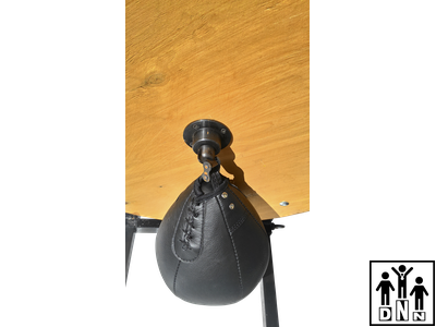 Боксерская пневматическая груша