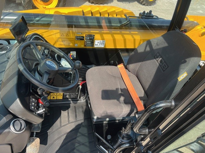 Телескопический погрузчик JCB 535-95, 2024