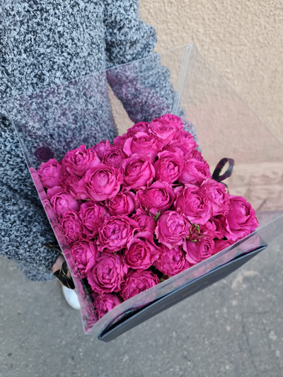 Пионовидные розы с Большой бабочкой №97