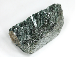 Актинолит, Россия, Кыштымское м-е, Южный урал (44*21*19 мм, 30 г) №29321