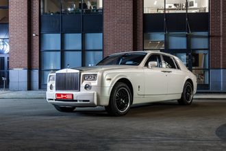 ROLLS-ROYCE Phantom (Белый)