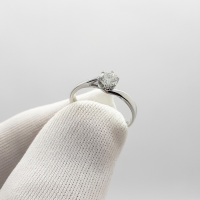 Кольцо с натуральным бриллиантом 0,35 карата