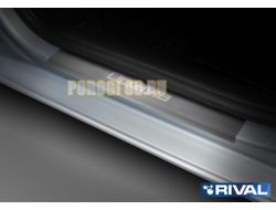Накладки на пороги Rival для Skoda Octavia A5 / А5 рестайлинг 2004-2009/2008-2013