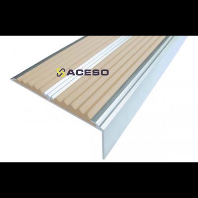 Алюминиевый угол с двумя резиновыми вставками 1330 мм, цвет в ассортименте