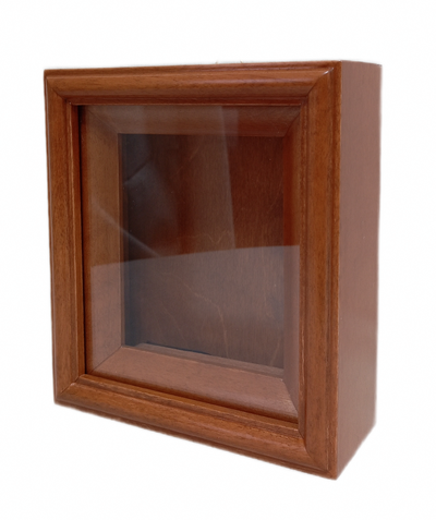 Киот деревянный с гладкой деревянной рамой для иконы формата 9х10,5см