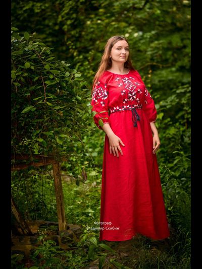 Платье славянское &quot;Звездные половинки&quot; красное