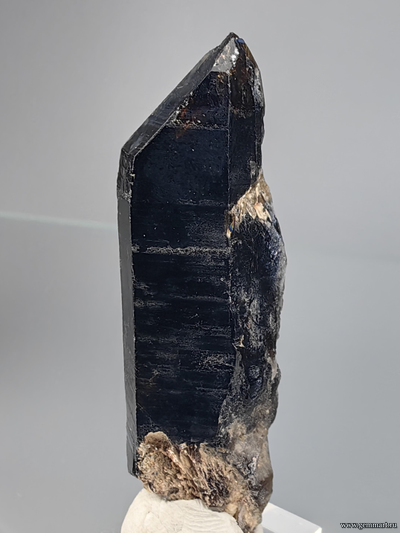 Морион (разн. кварца). Казахстан. 57*15*12мм