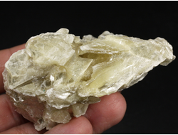 Мусковит, необработанный "дикий" образец, Бразилия (75*42*40 мм, 107 г) №36390