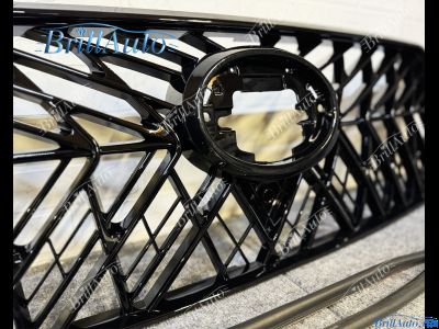 Решетка Toyota Land Cruiser 200 2015-2021 TRD черная антихром